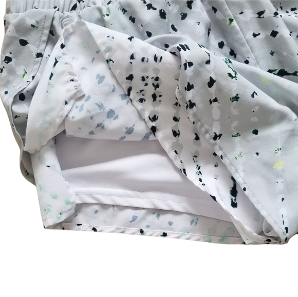 Fabletics Latrice High Performing Medium Shorts Double Layer w/Compression Liner - Picture 6 of 8